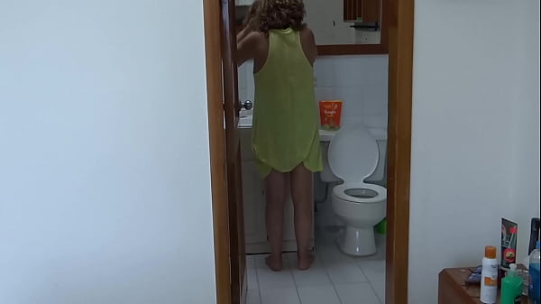 Before going to the beach to show off, very excited I masturbate in front of the hotel owner