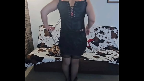 Ma tenu te pla&icirc;t tu aimerais me baiser le cul comme cela