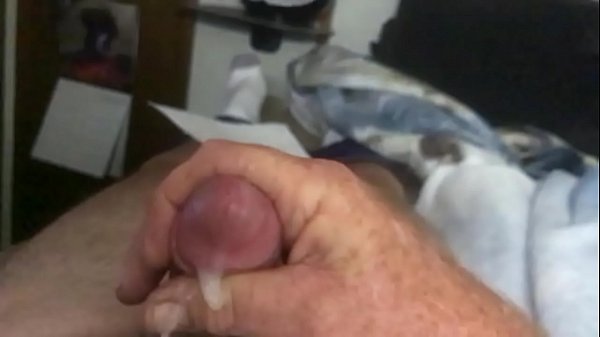 Me jacking off and shooting load