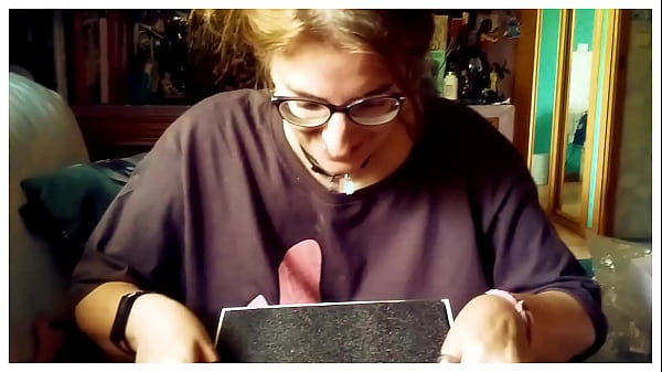 El pasado lunes 21 de julio fue mi cumplea&ntilde;iX!Un querido FAN quiso tener un detalle conmigo y me envi&oacute; v&iacute;a Amazon est ...  