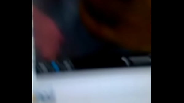 a mi puta le gusta chuparmela y hacer ruidos...