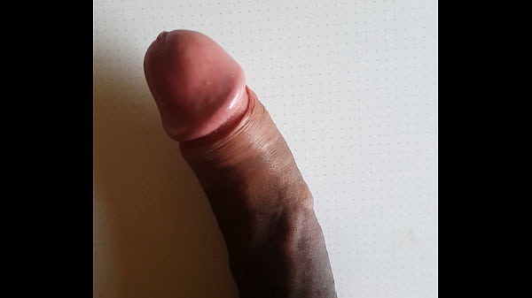 Batendo uma no banheiro 