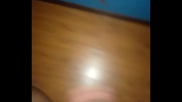 Sterling mostra o qu&atilde;o grande seu pau mole &eacute; 