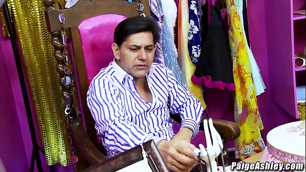 Paige Ashley group sex girlfriend fuck several dicks  