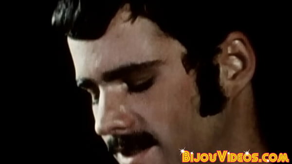 Old school homos blow each other  