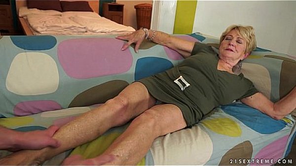 Granny's hair pussy covered with cum