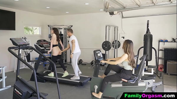 Training Teens Gap their Mouths with Dad's Cock  