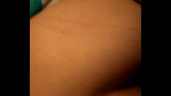 empujando a mi esposa