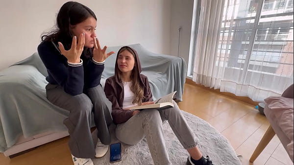 Quiero follarme a la socia de mi PADRASTRO, as&iacute; la llamo para venga a LA CASA FAMILIAR Y ME LA COMO!!! (Compilaci&oacute;n)