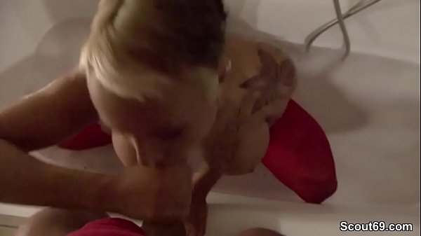 German Hot Teen in Stockings give perfect Blowjob in Bathtub