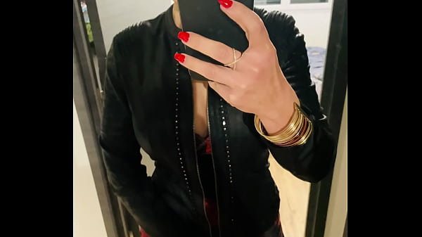 Hellos les coquins :) Vous avez pass&eacute; un bon Wk ? Moi une soir&eacute;e ...