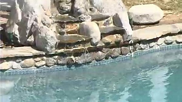 Gorgeous Babe Jenna Haze Takes Billy Glide's Thick Cock Poolside