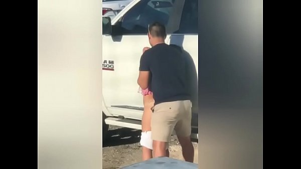 2 Videos de Flagrantes e mulheres gostosas dando pro cara sortudo 