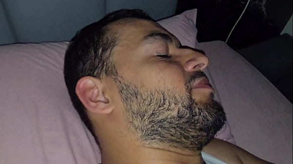 O cara hetero jpgando game &eacute; seduzido por um gay