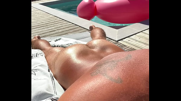 Bient&ocirc;t les vacances au Cap , mission bronzage du cul tout blanc 