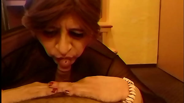 Se la chupo a un amiguis de X videos