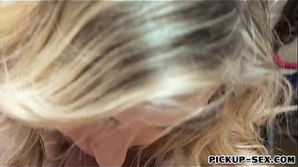 Czech girl Jemma Valentine screwed for a chunk of cash