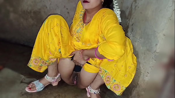 गांव वाली भाभी का जबर्दस्त वीडियो हिन्दी आबाज में