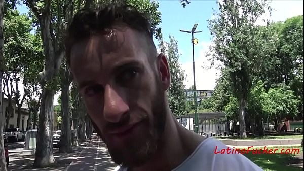 Tourist Agrees To Fuck A Dude For A Large Stack Of Cash 