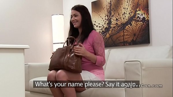 Brunette gave deep throat gift to fake agent