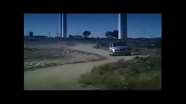 Asian Teen Lady Mai Likes to Give Blowjobs in Cars along with Anal Sex