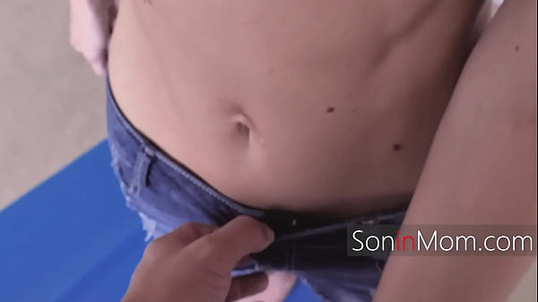 Resolving Stepmom's Banging Blues 