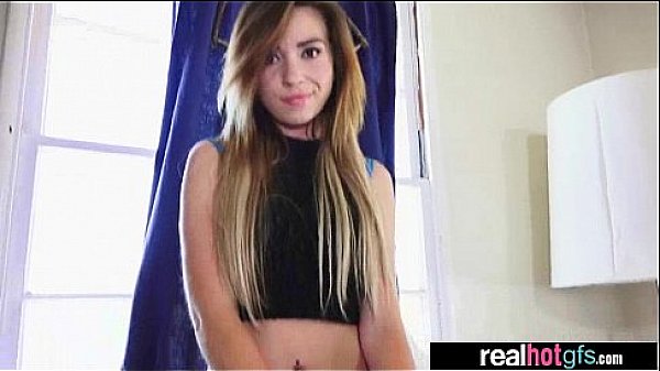 Real Horny GF kylie nicole Perform Amazing In Sex Scene vid18