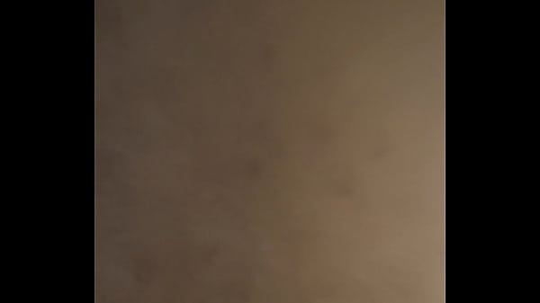 Punheta e bunda no mesmo video  