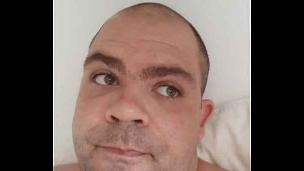 Hiteles&iacute;tő vide&oacute;