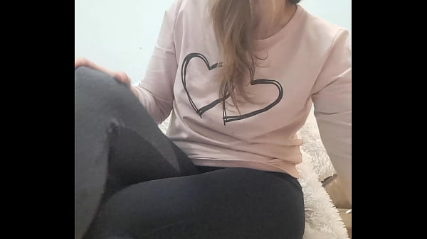 Solo girl masturbation