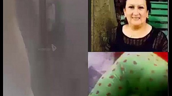 Espiando a mi tia y sus ricas tetotas