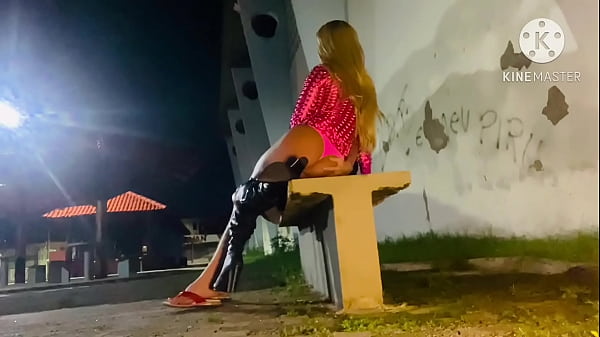 Young man fucking slut ass outdoor bareback