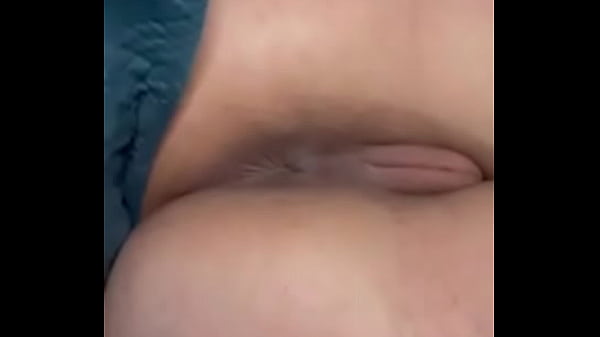 grabo un video personalizado para un susciptor que me queria ver desnuda abriendome las nalgas