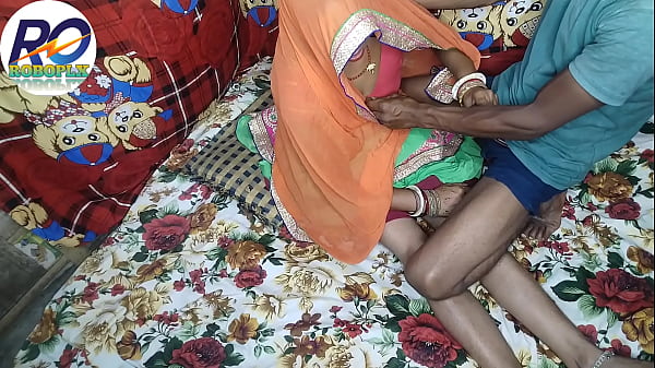 Amazing sex with village bhabhi in green saree blouse, pussy and anal hindi canoe ready