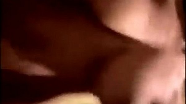 Pendeja cogiendo a pleno