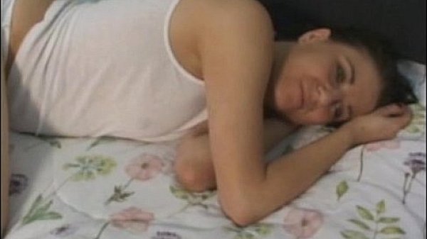 Stunning Amber blows cock on camera