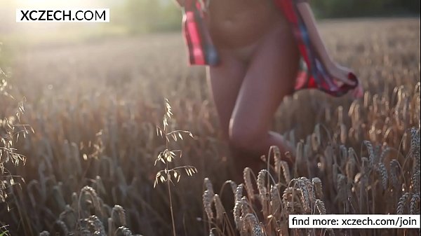 Sharon Cherry - Beauty in Sunset - XCZECH.com