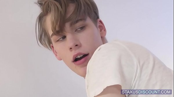 Handsome Boxer Fucking Twink