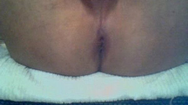 Asshole show and dildo play on cam 2  