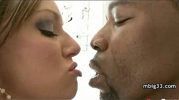 Hottie bangs black guy