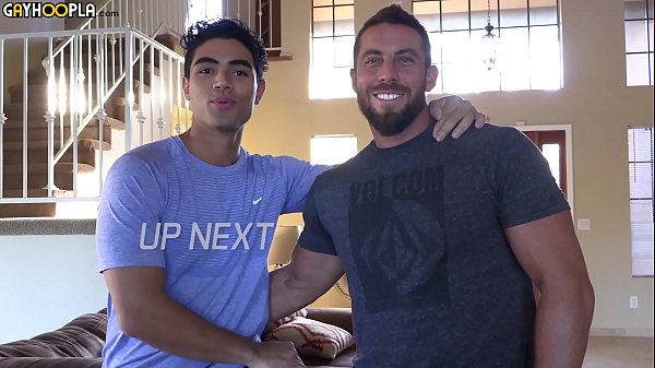 Blonde Teen Takes Huge Cock For Breakfast And Screams Like Girl