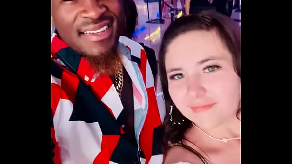 VIP skip the line w Hannah Montana