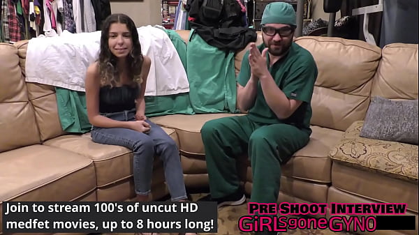 Aria Nicole's Insides Are Washed Out Via Enema Thanks To Doctor Tampa @GirlsGoneGyno