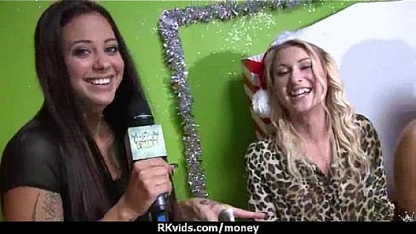 Amateur lets the pussy talk 12