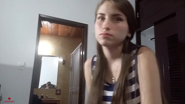 follada entre hermanastros