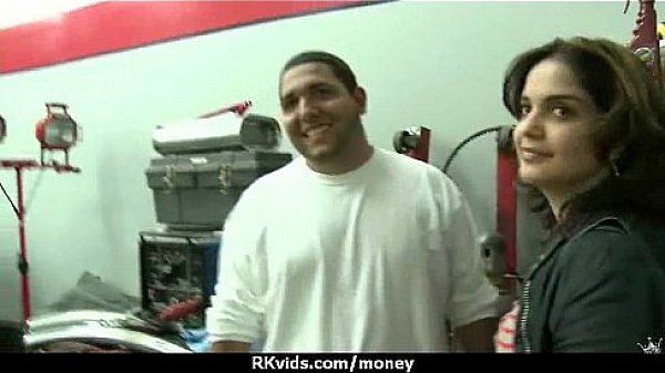 amateur girl accepts cash for sex from stranger 18