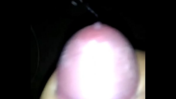 Mi verga tirando leche 