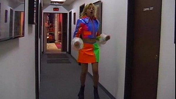 Metro - Shut Up And do me - scene 1