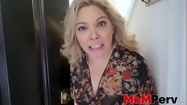 La perra de mi madre me pone caliente