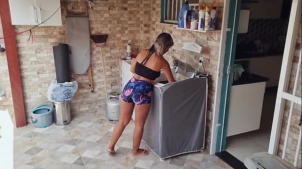 Meu c&uacute; est&aacute; doendo muito, voc&ecirc; encheu ele com o seu esperma ?  